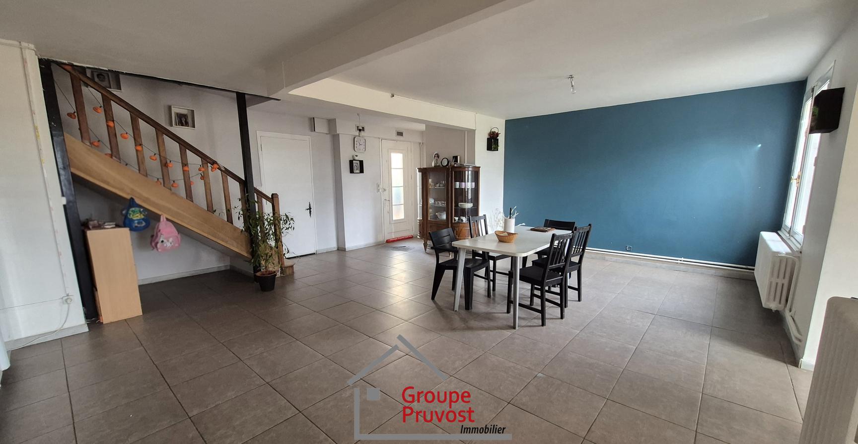 gedeon-photo-1b516d64a698b6884b54d1ab7c7f4b22 Maison 121m²