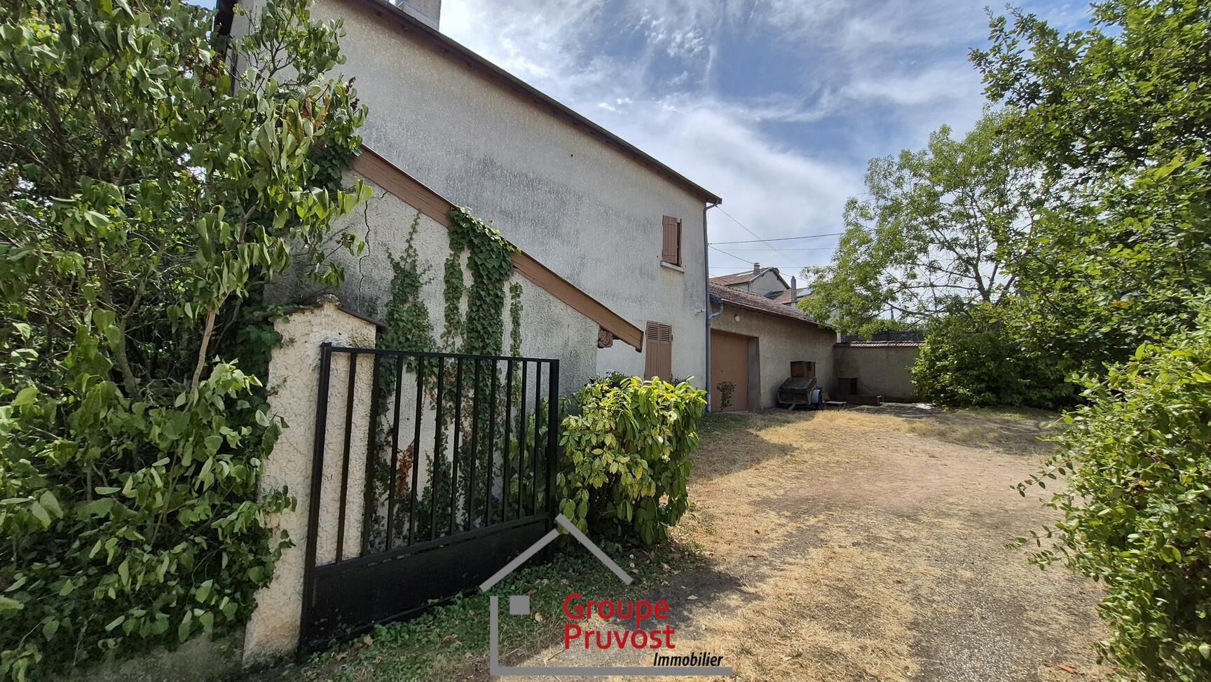 gedeon-photo-2cc97d8f62cdac3b2f4d674542690461 Maison 6 pièces