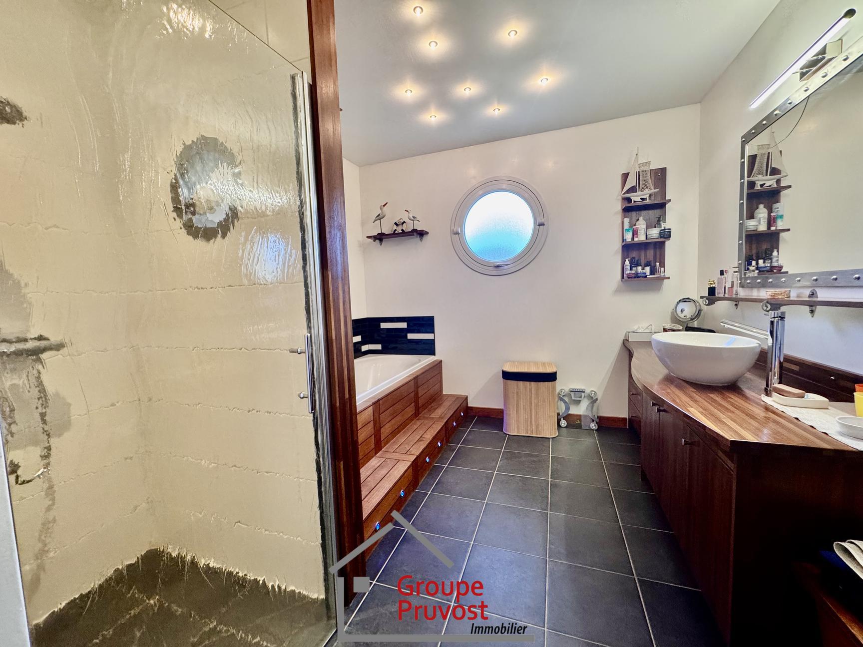 Très belle villa avec piscine