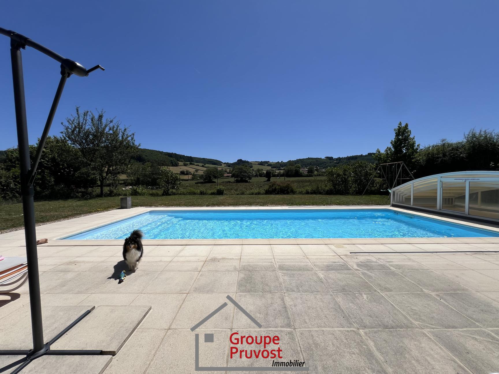 Très belle villa avec piscine