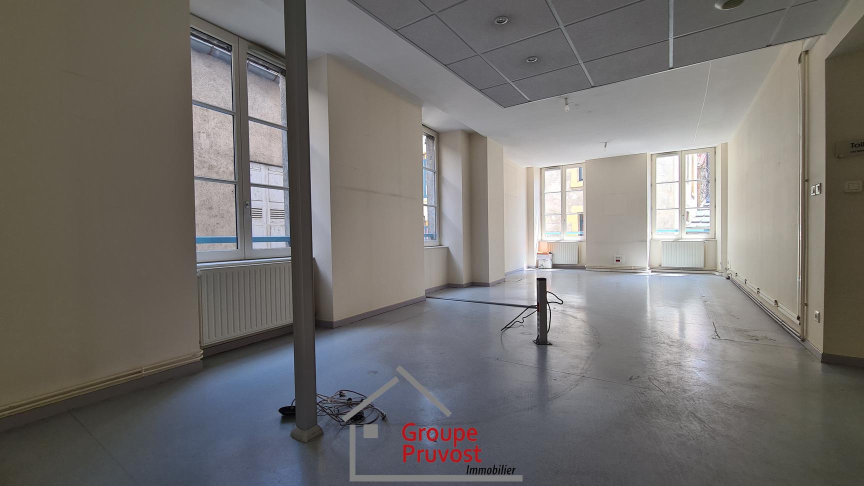 gedeon-photo-53aa3eb8dc482f0eb421ba778e8a0009 Bureau 215 m²