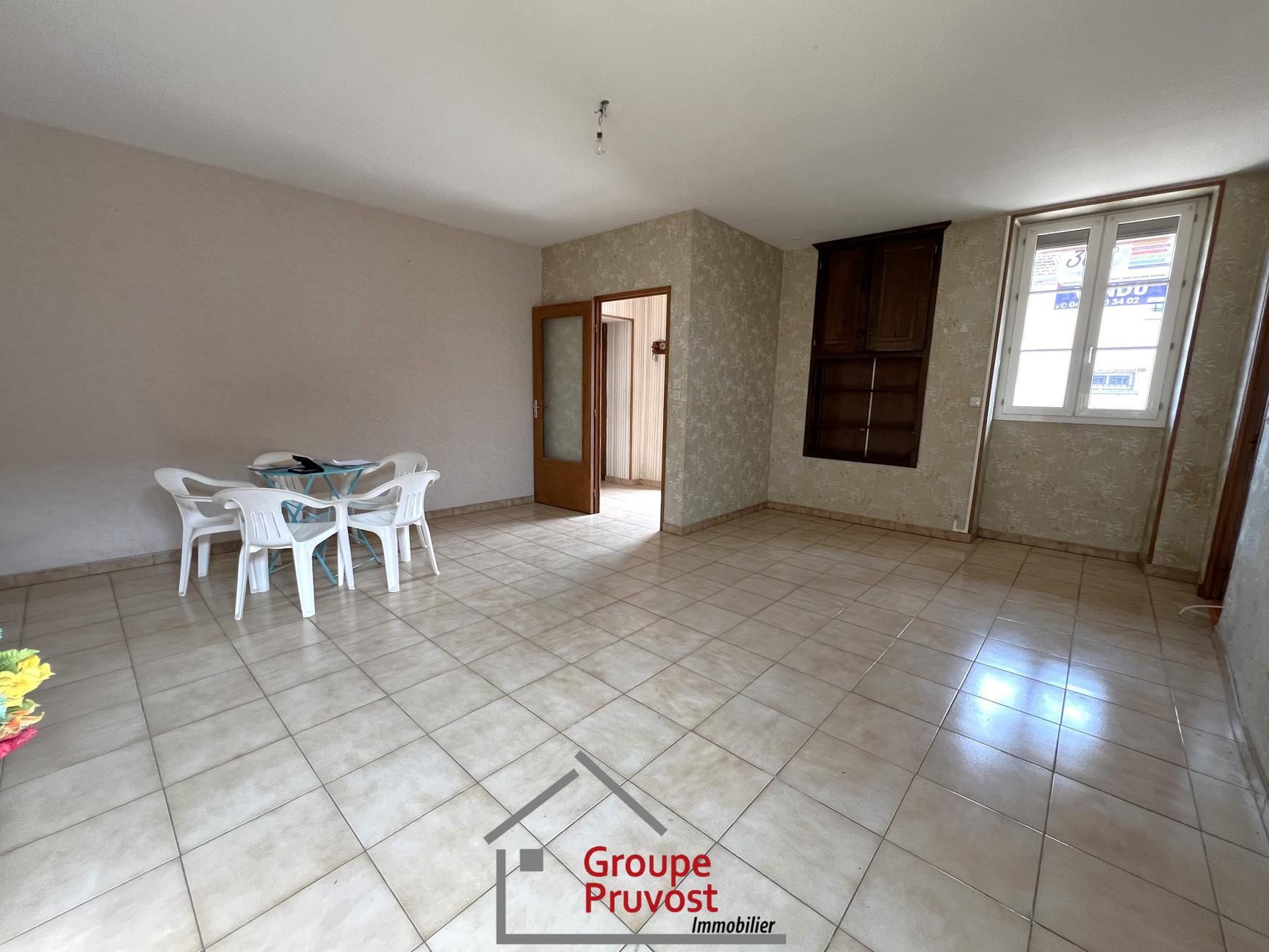 gedeon-photo-632cf2428063e2b106a2dc9791207749 Maison de village avec jardin