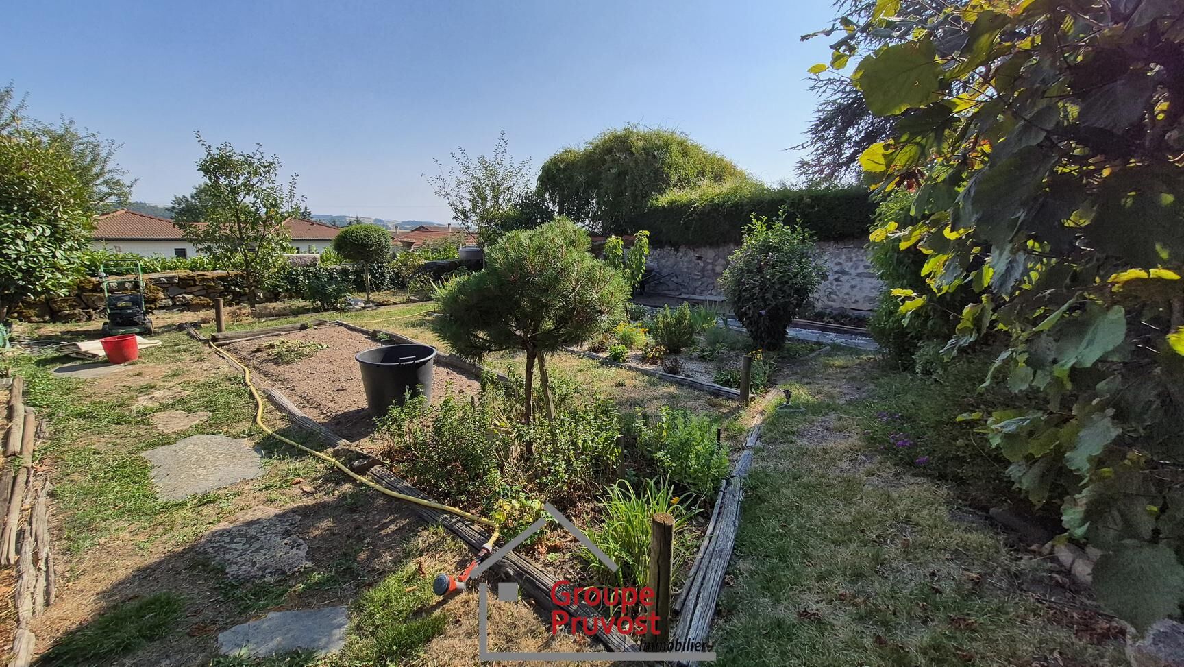 gedeon-photo-78e10f4d658cc5902ce7081c032cf052 Maison familiale