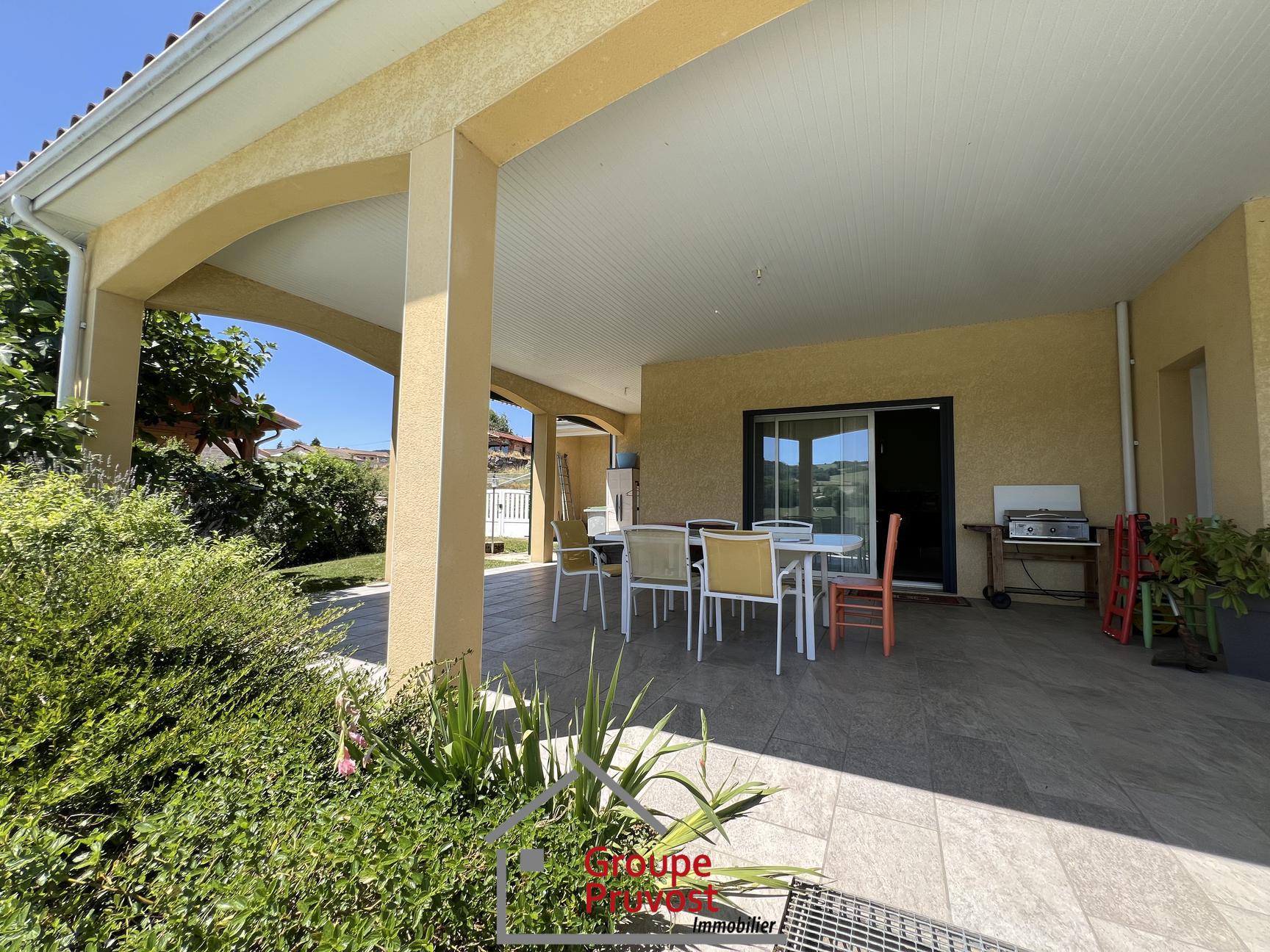 Très belle villa avec piscine