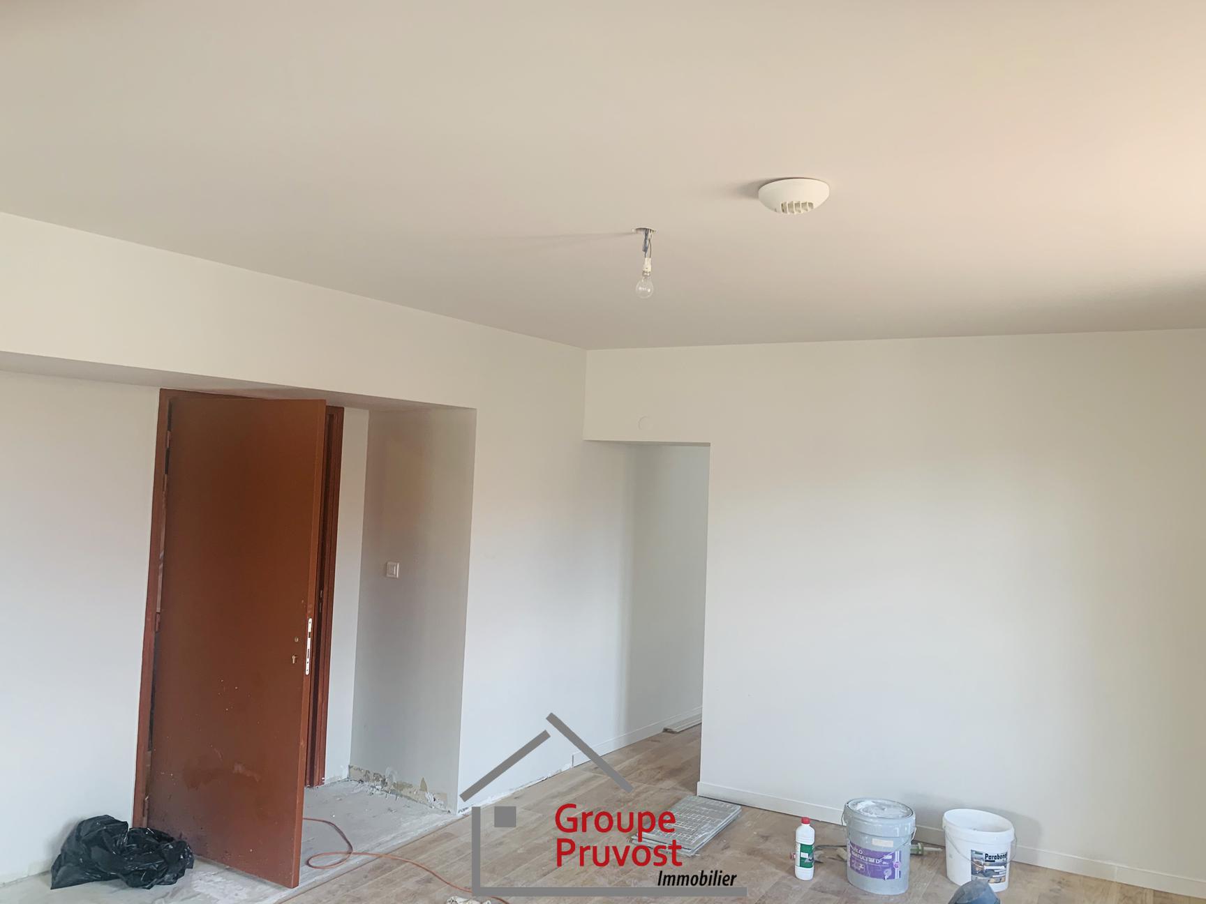 gedeon-photo-c11fa825889a63788f2c8110145c219d Bureau 215 m²
