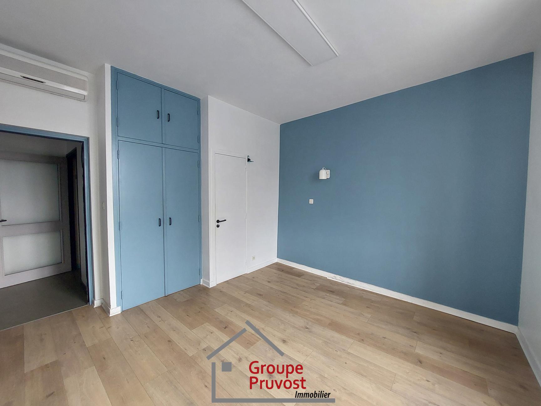 gedeon-photo-c348527d85618a4c5f6ef71f58e231bf Appartement à aménager 6 pièces