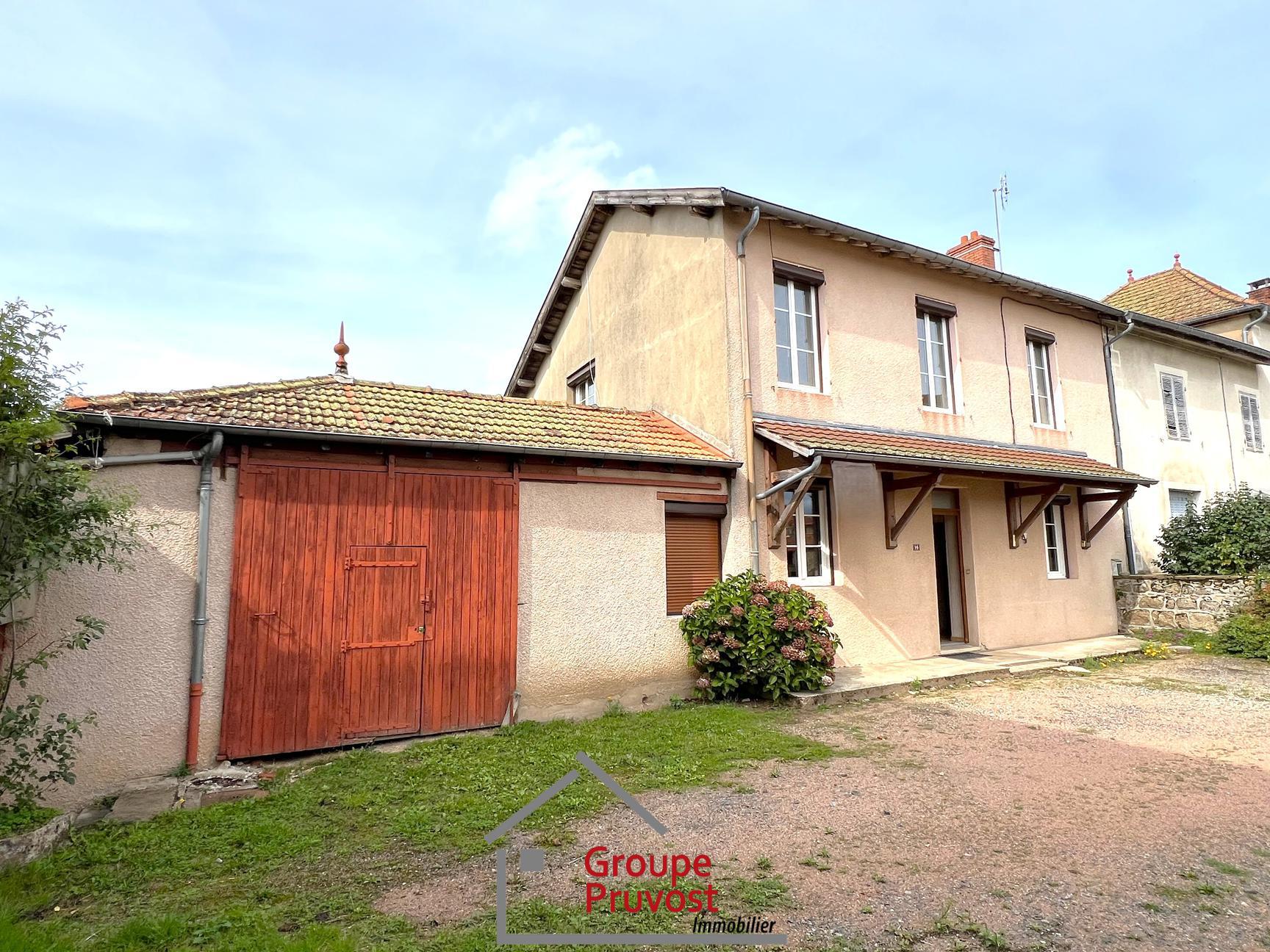 gedeon-photo-ce51845f3a6cf19936c53c69870cae21 Maison de village avec jardin