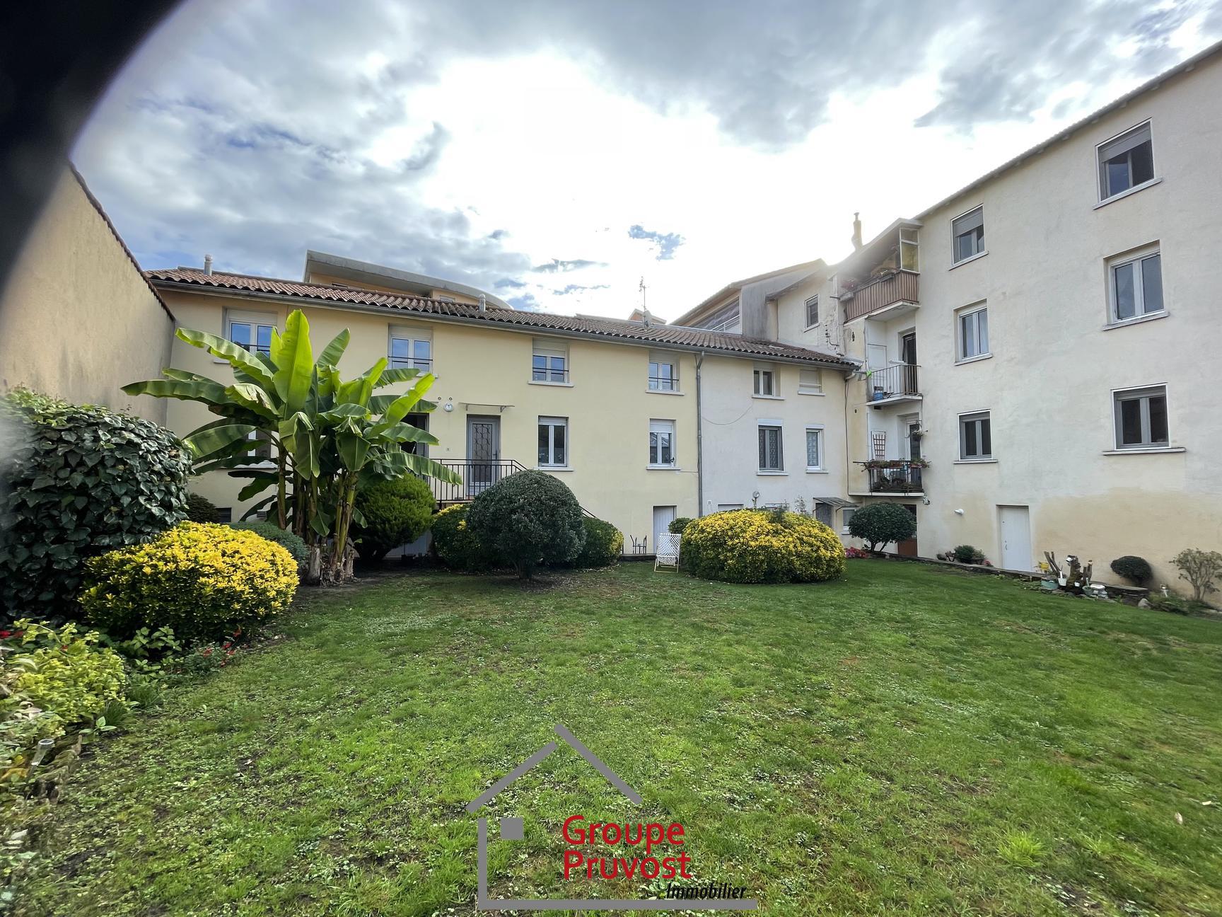 gedeon-photo-e09ef617cbcbc895a9c270930d794545 Immeuble de rendement 6 apparts