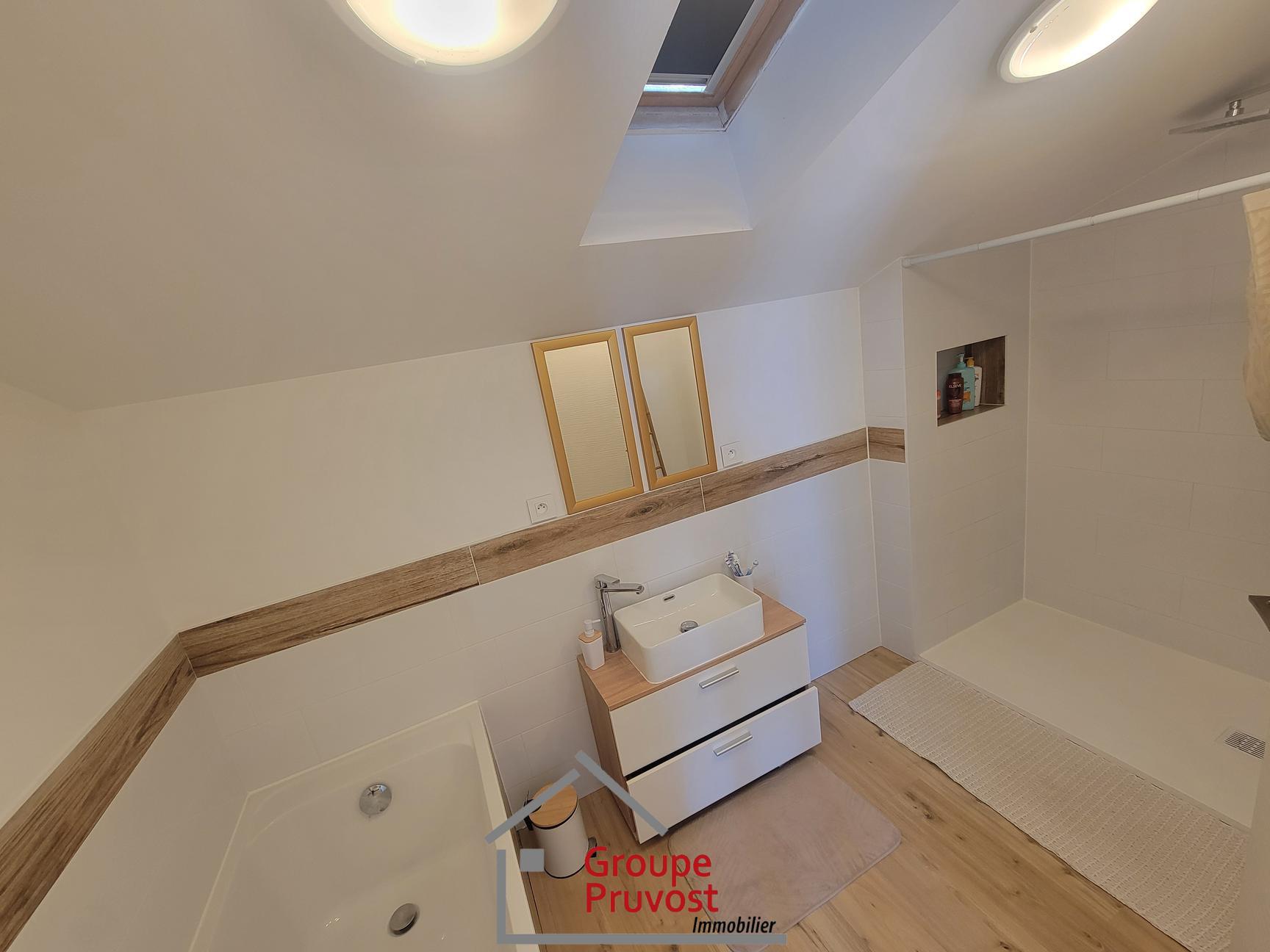 Vente Maison 80 m² à Saint-Léger-sur-Roanne 234 900 €