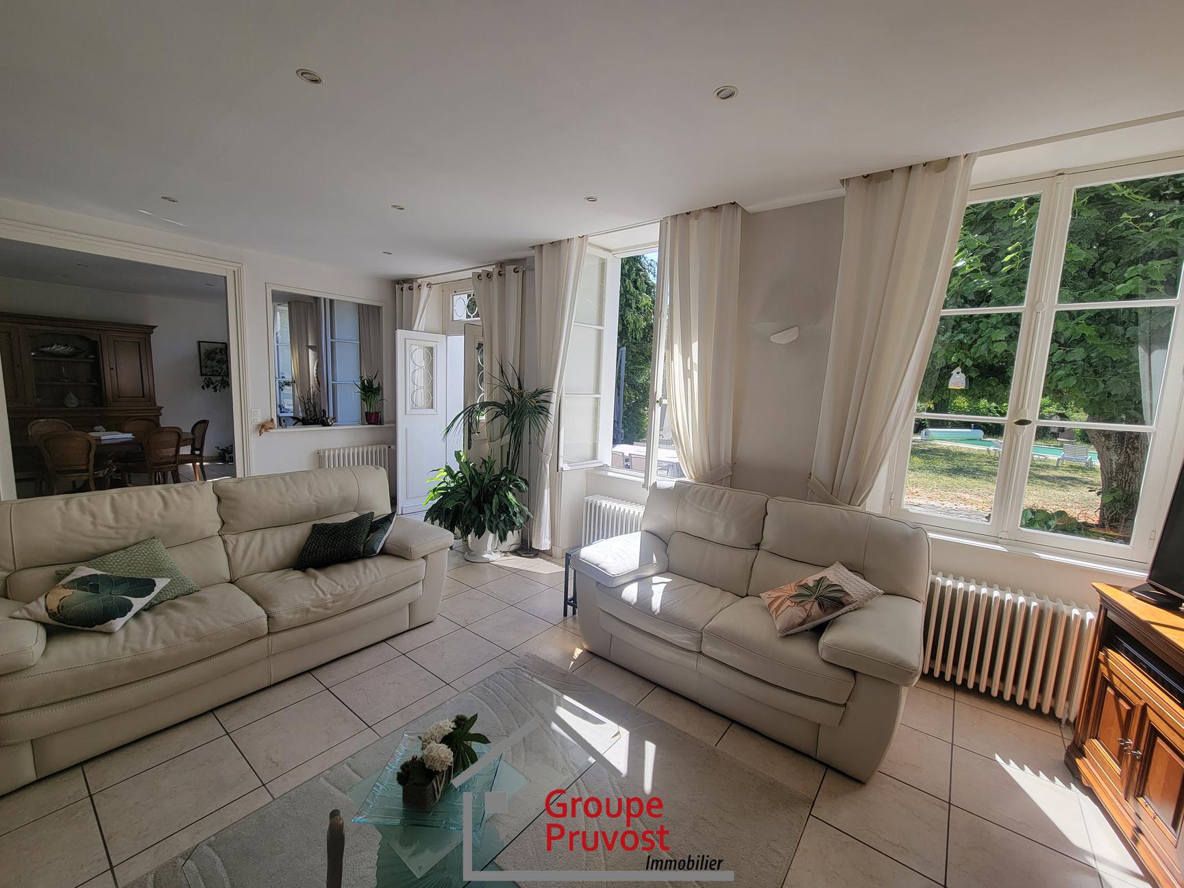 gedeon-photo-35317b716190a7472f1a7fa7b673fd6a Vente Propriété 290 m² à Renaison 720 000 €