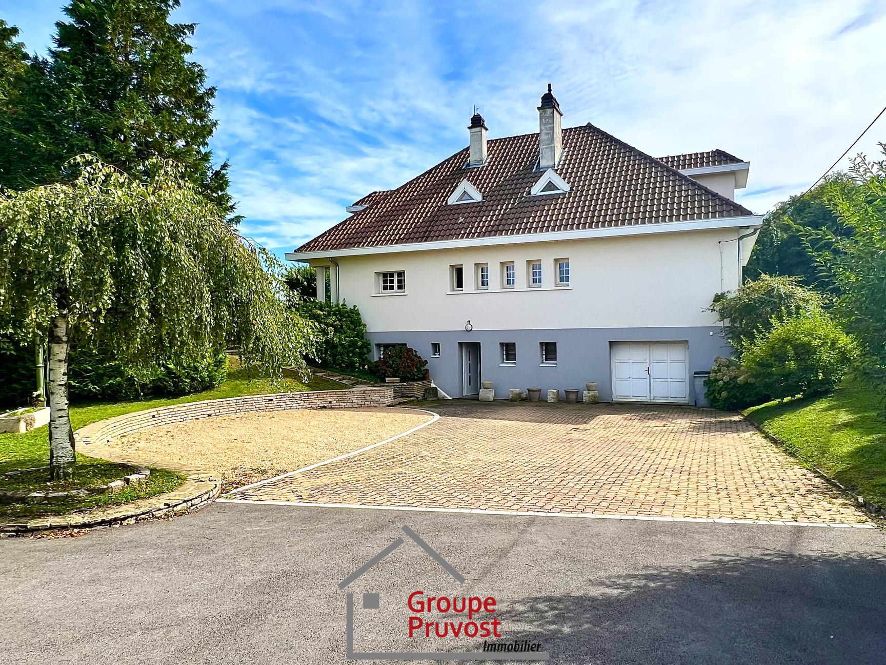 gedeon-photo-3c7493186e04c770b1b53de57d110ced Belle propriété 7 chambres