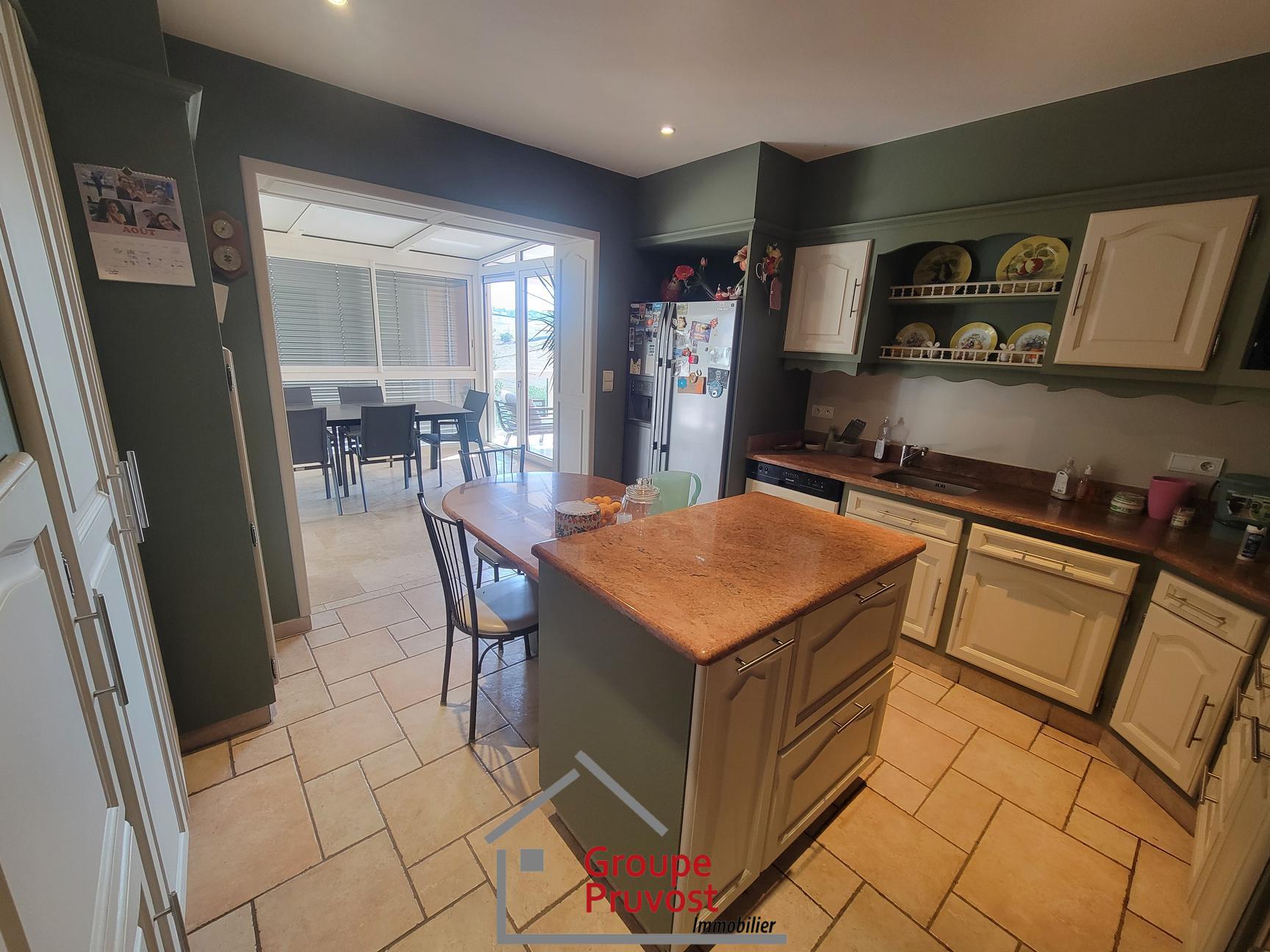 gedeon-photo-43c7b2a0f88d3cef24c48baa5d142171 Vente Maison 245 m² à Coutouvre 465 000 €