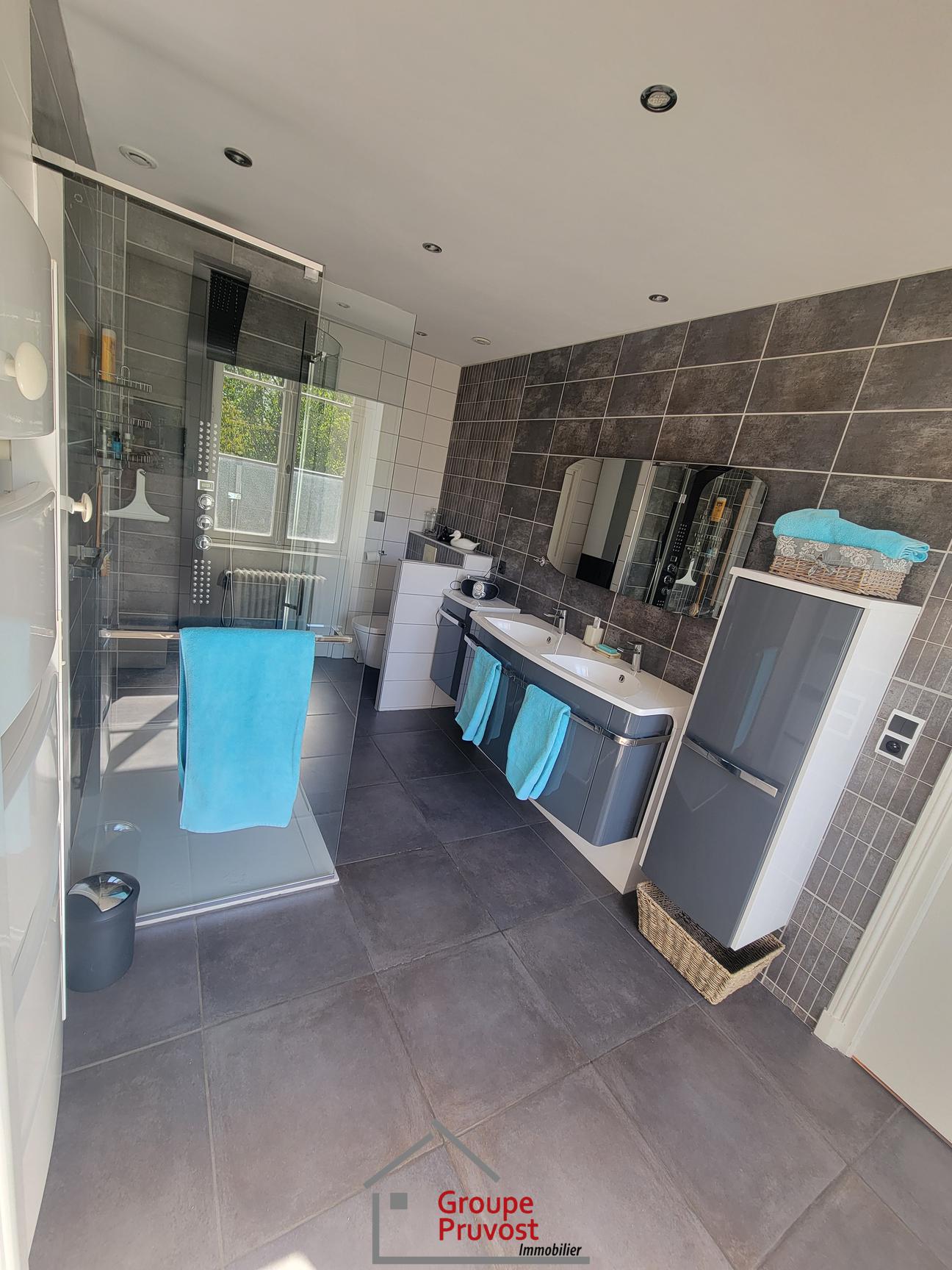 gedeon-photo-4688f80e2f9f4e070eee6e2368b6f918 Vente Propriété 290 m² à Renaison 720 000 €