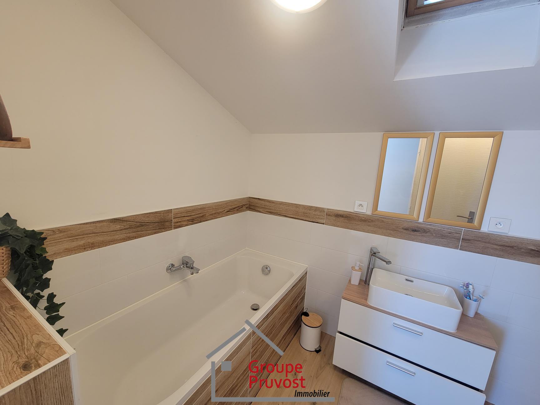 Vente Maison 80 m² à Saint-Léger-sur-Roanne 234 900 €