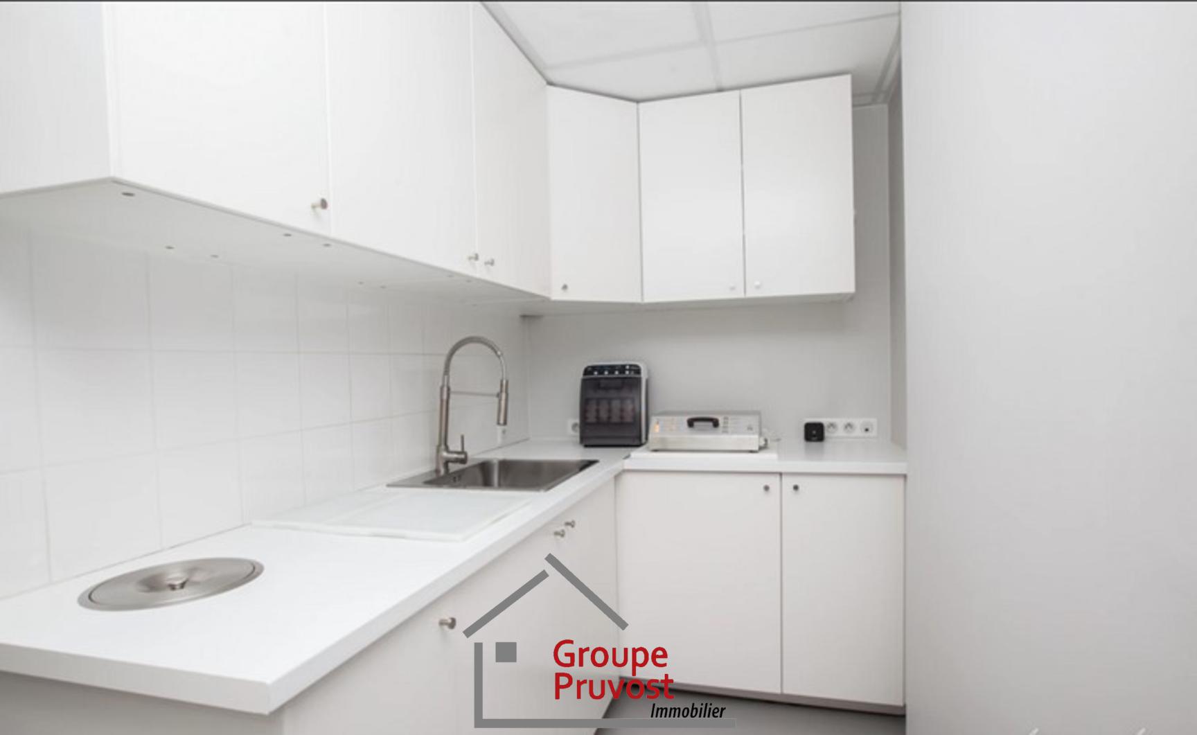 gedeon-photo-b06d952909a168f4ff22687dc22f5b56 Vente Local commercial 107 m² à Sathonay-Camp 229 000 €