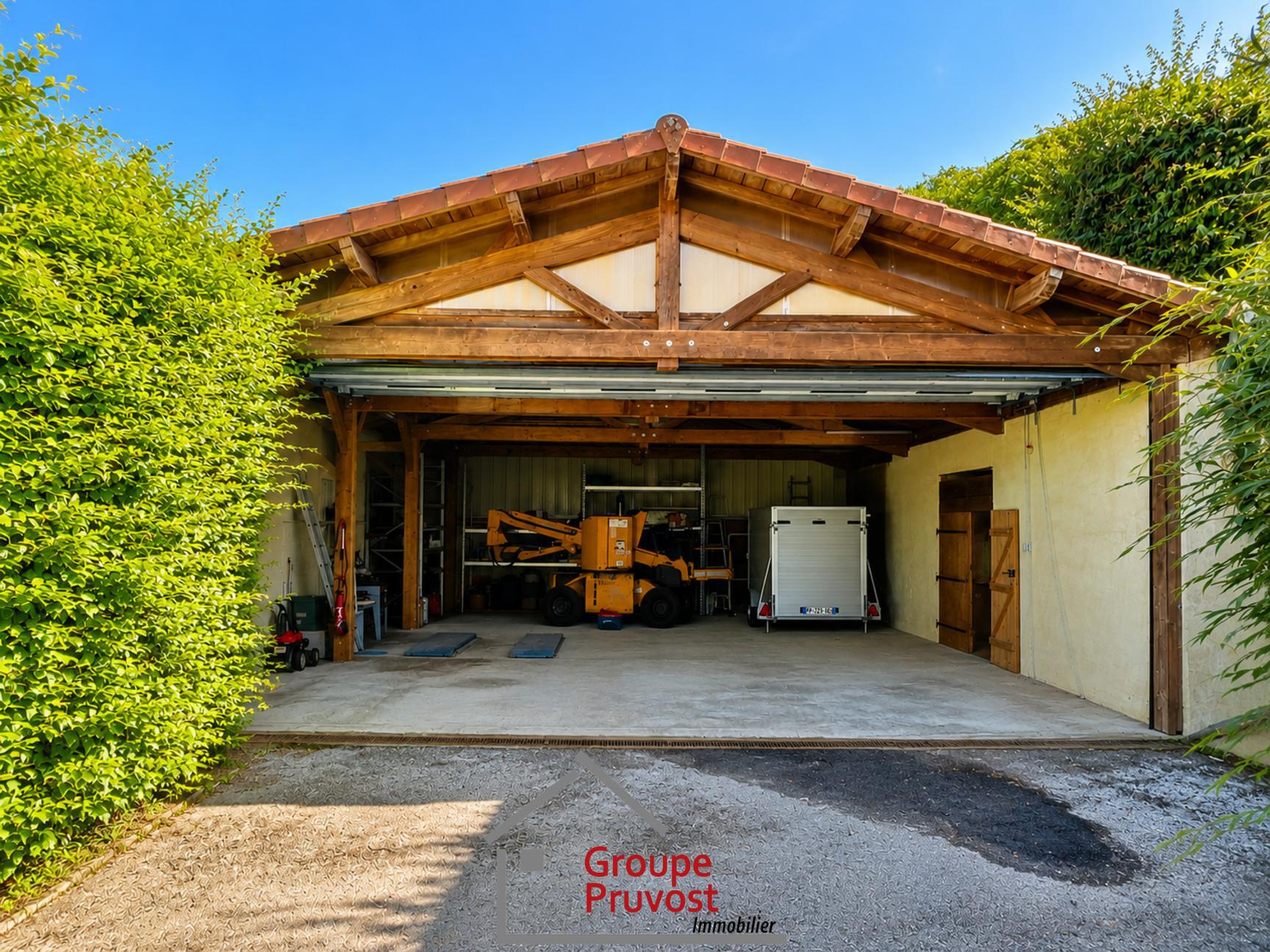 gedeon-photo-d09c7c270eb9ec293bd518bdc06eb962 Belle propriété 7 chambres