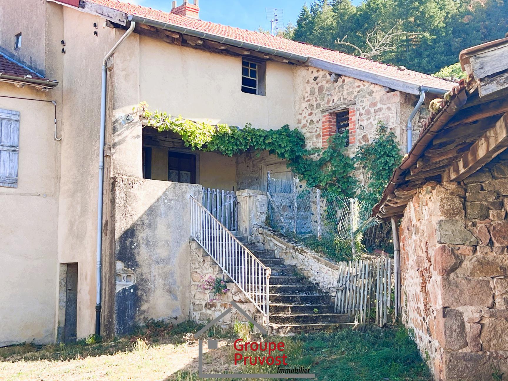 gedeon-photo-fb35c54af5c1f5c452531433f3795925 Corps de ferme à rénover