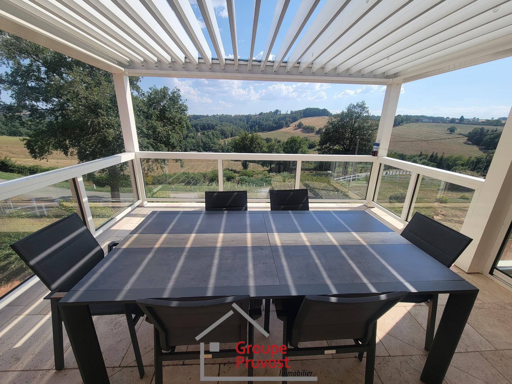 gedeon-photo-fb49a3395cf0c008f01245bdbc7a2191 Vente Maison 245 m² à Coutouvre 465 000 €