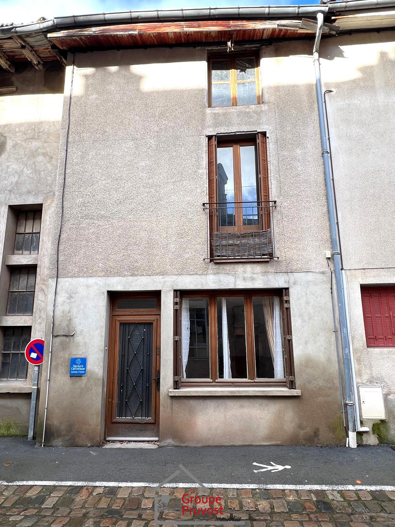 Vente Immeuble 160 m² à Cluny 172 000 €