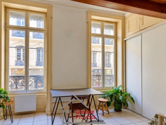 Vente T2 36 m² à Lyon-1er-Arrondissement 215 000 €