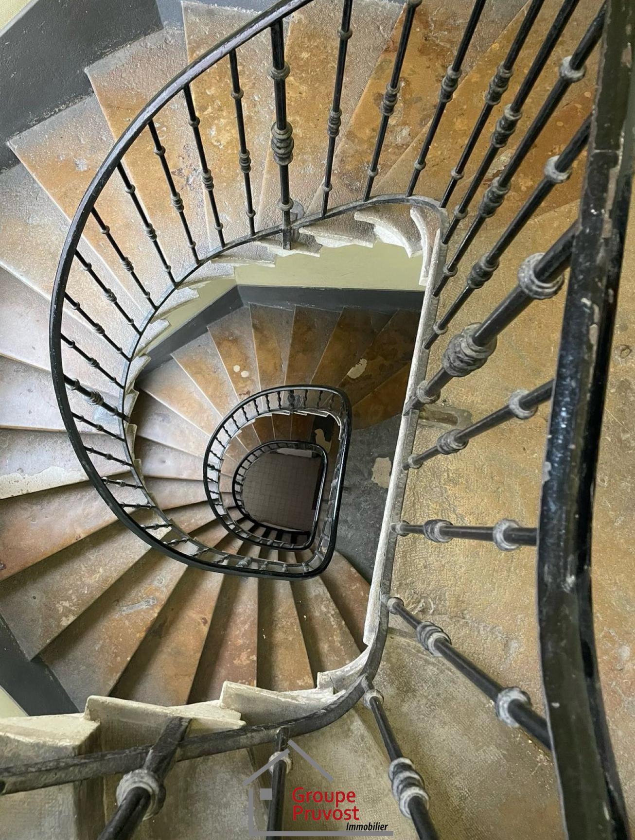 Vente T1 27 m² à Lyon-6eme-Arrondissement 175 000 €