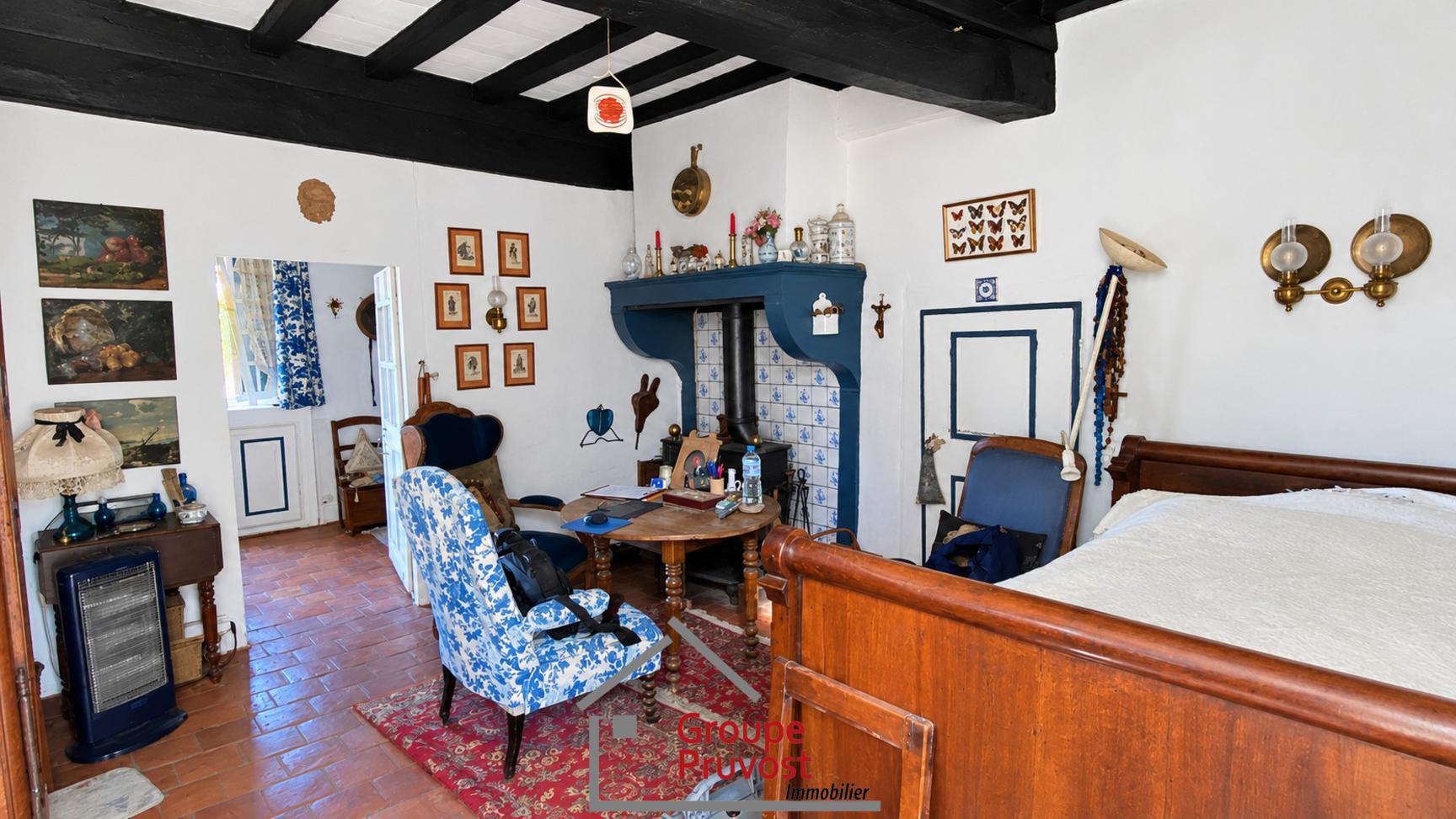 Maison et dépendance