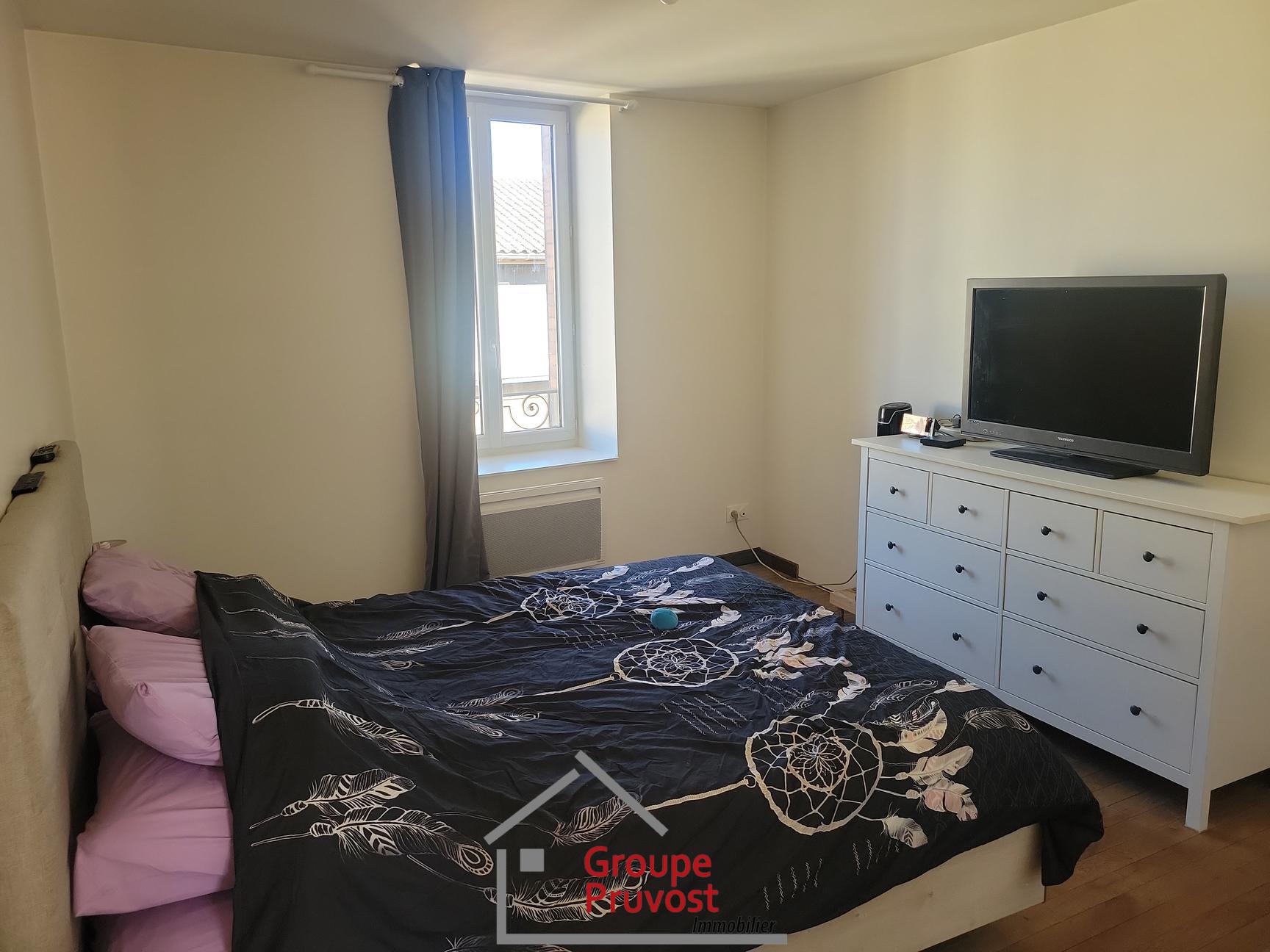 gedeon-photo-e45e4d1cd440f5f55e1b5a09687310ae Vente Immeuble 320 m² à La Pacaudière 110 000 €